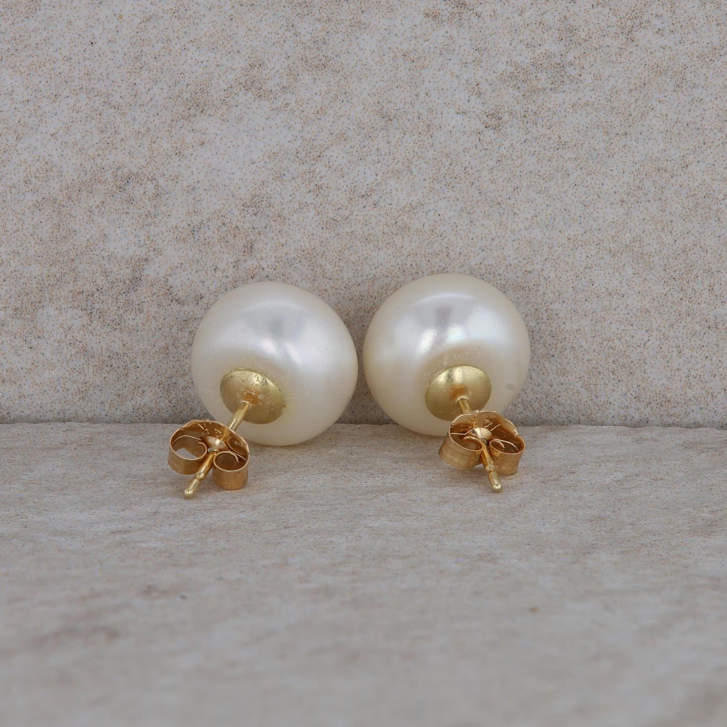 14k Yellow Gold Pearl Button Stud Earrings