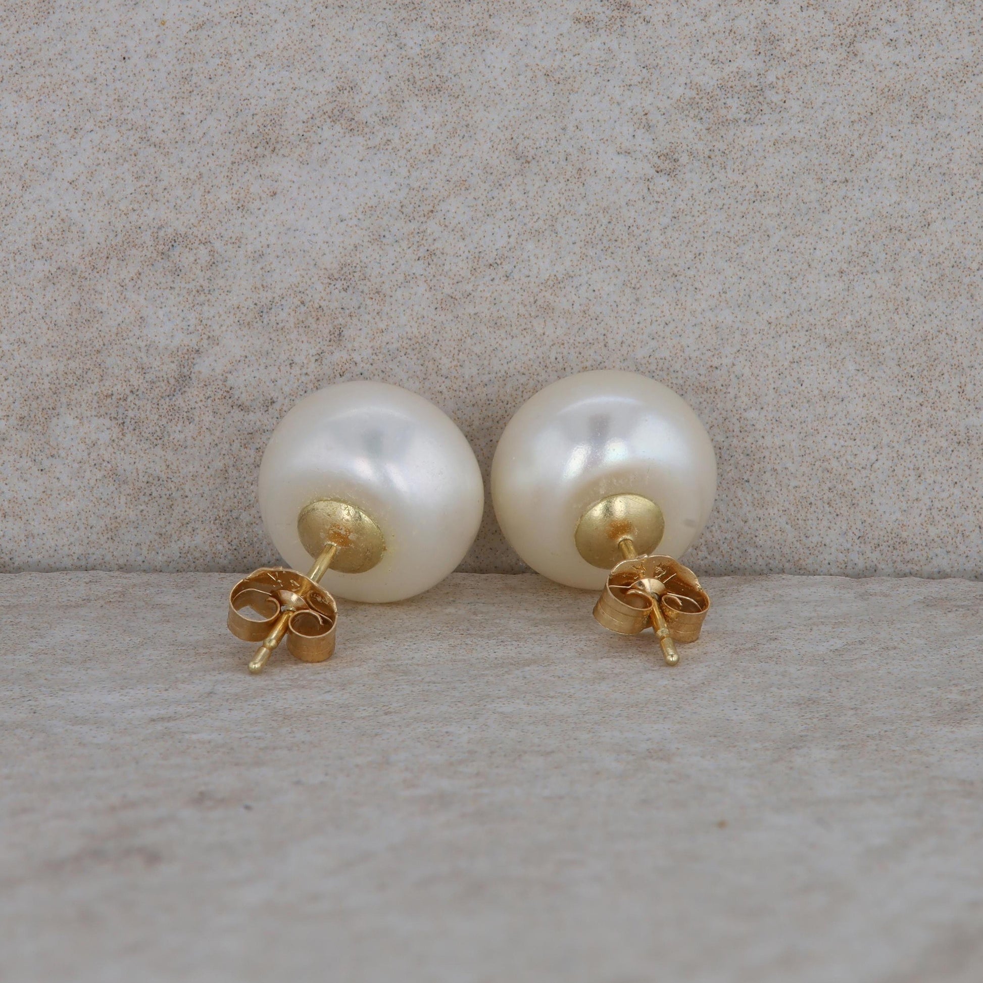 14k Yellow Gold Pearl Button Stud Earrings