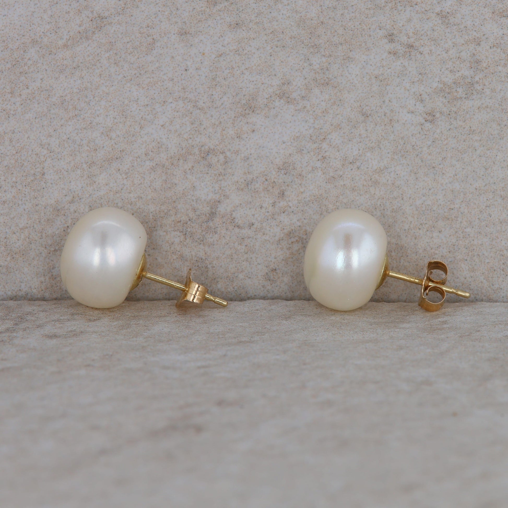 14k Yellow Gold Pearl Button Stud Earrings