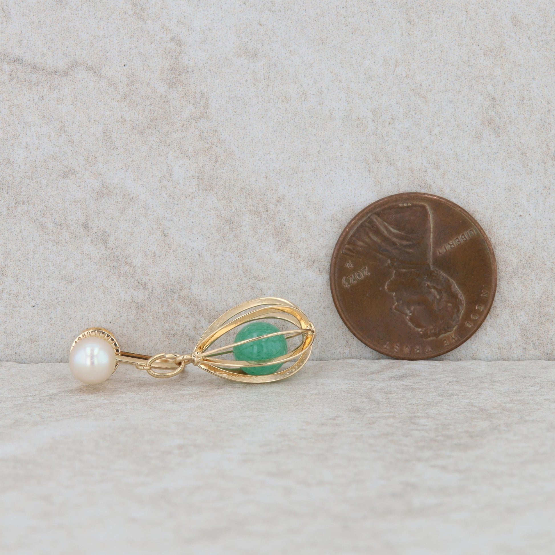 14k Yellow Gold Pearl and Aventurine Basket Dangle Earrings