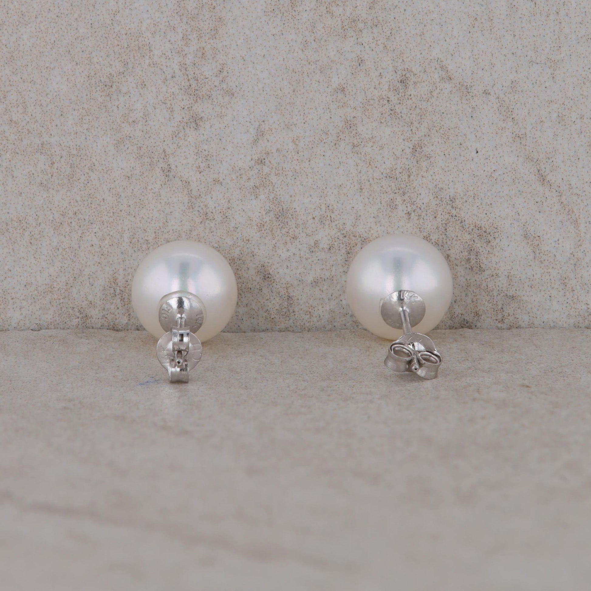 14k White Gold Freshwater Cultured Pearl Stud Earring