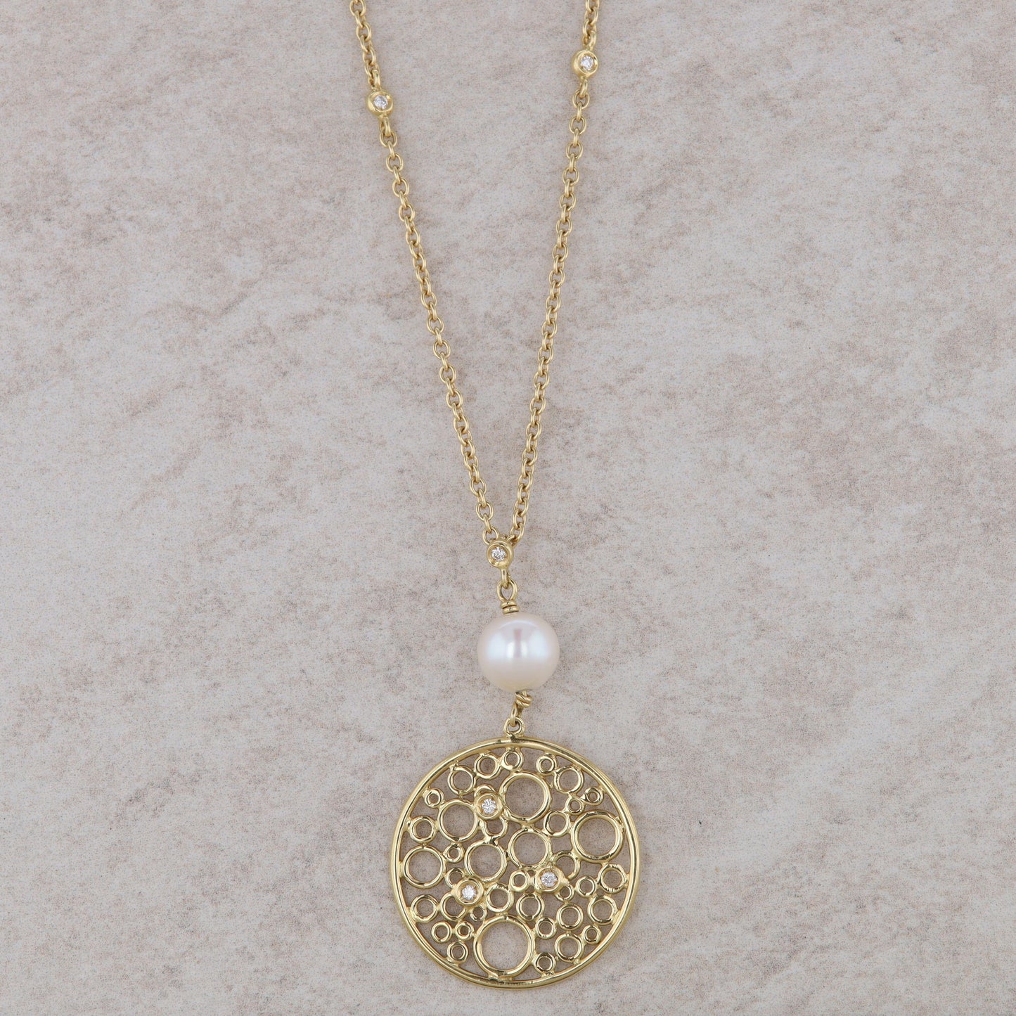 18k Yellow Gold Diamond and Cultured Pearl Filigree Round Gold Disc Necklace