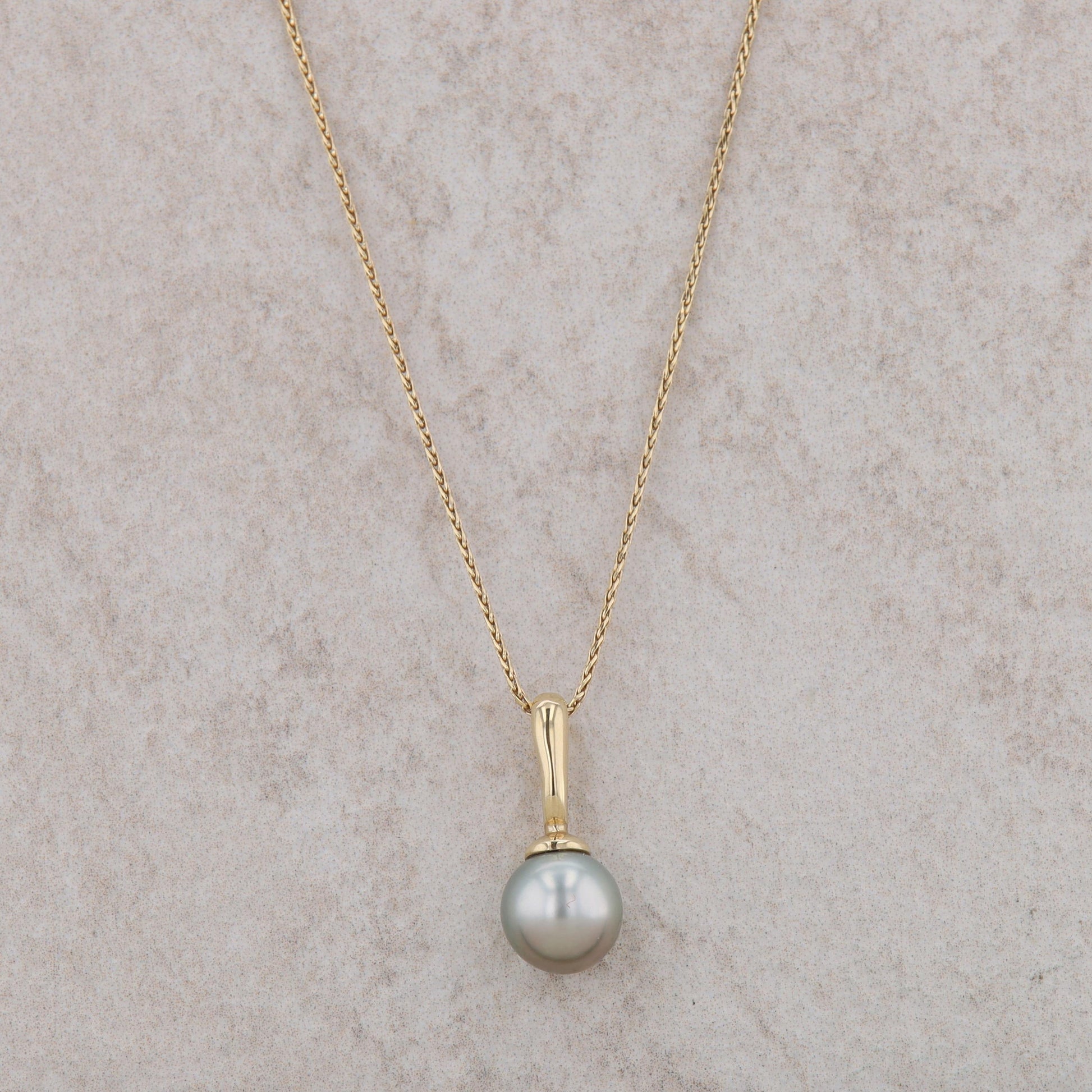 14k Yellow Gold Grey Cultured Pearl Single Necklace