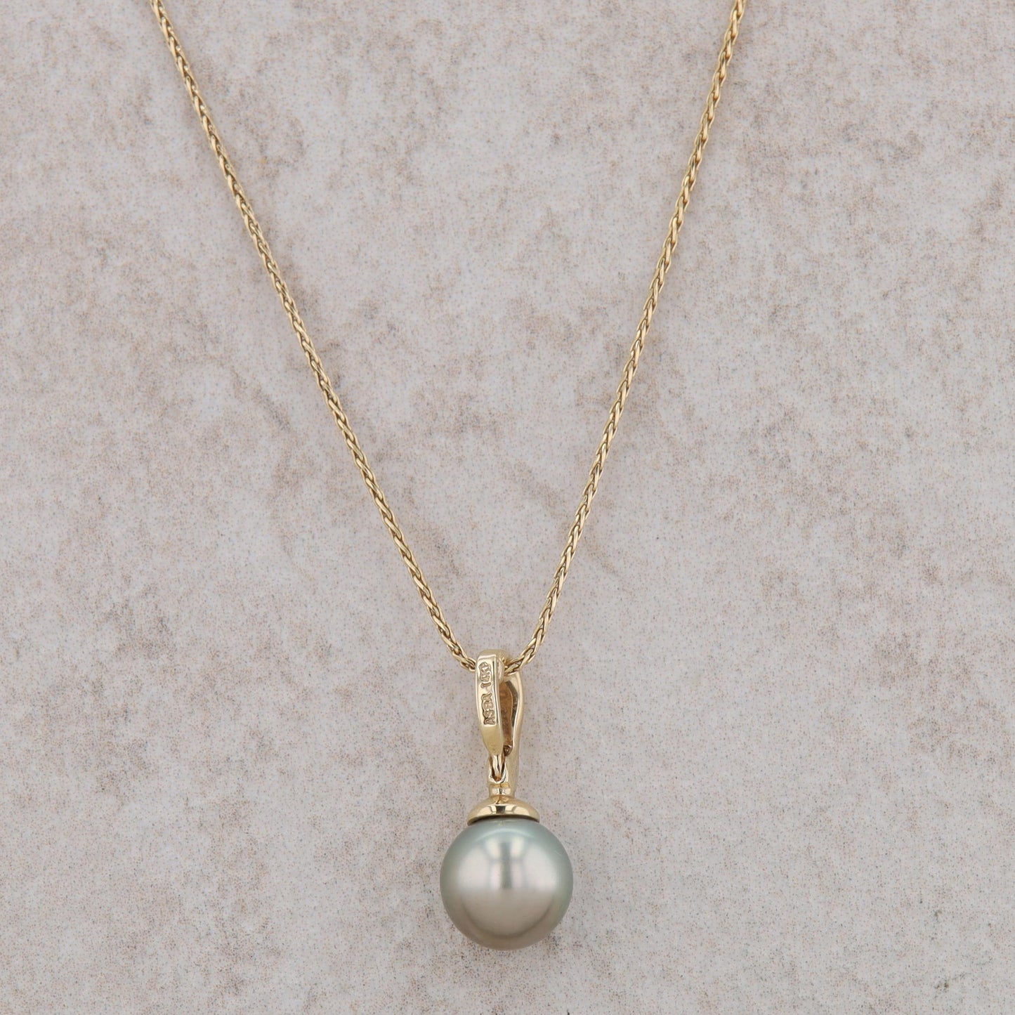 14k Yellow Gold Grey Cultured Pearl Single Necklace