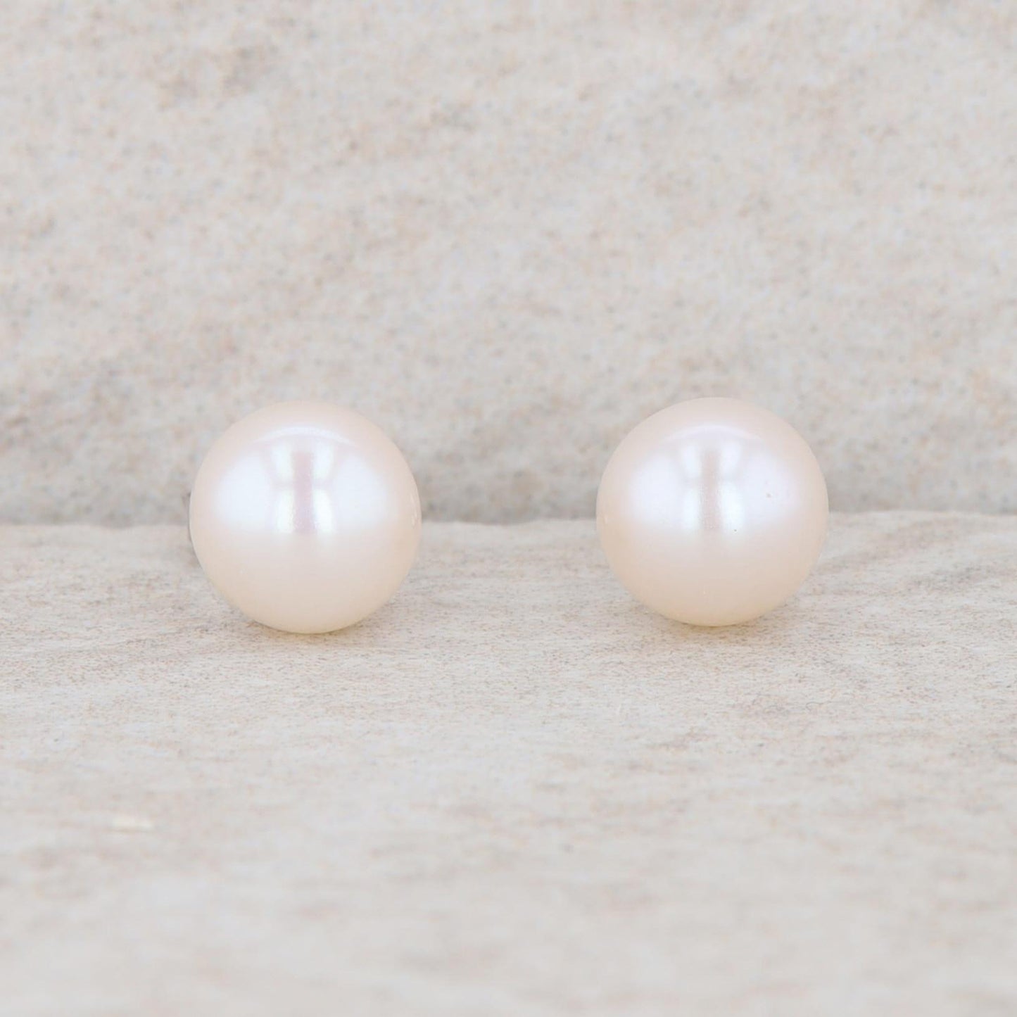 14k White Gold 6-6.5mm Freshwater Cultured Pearl Stud Earrings