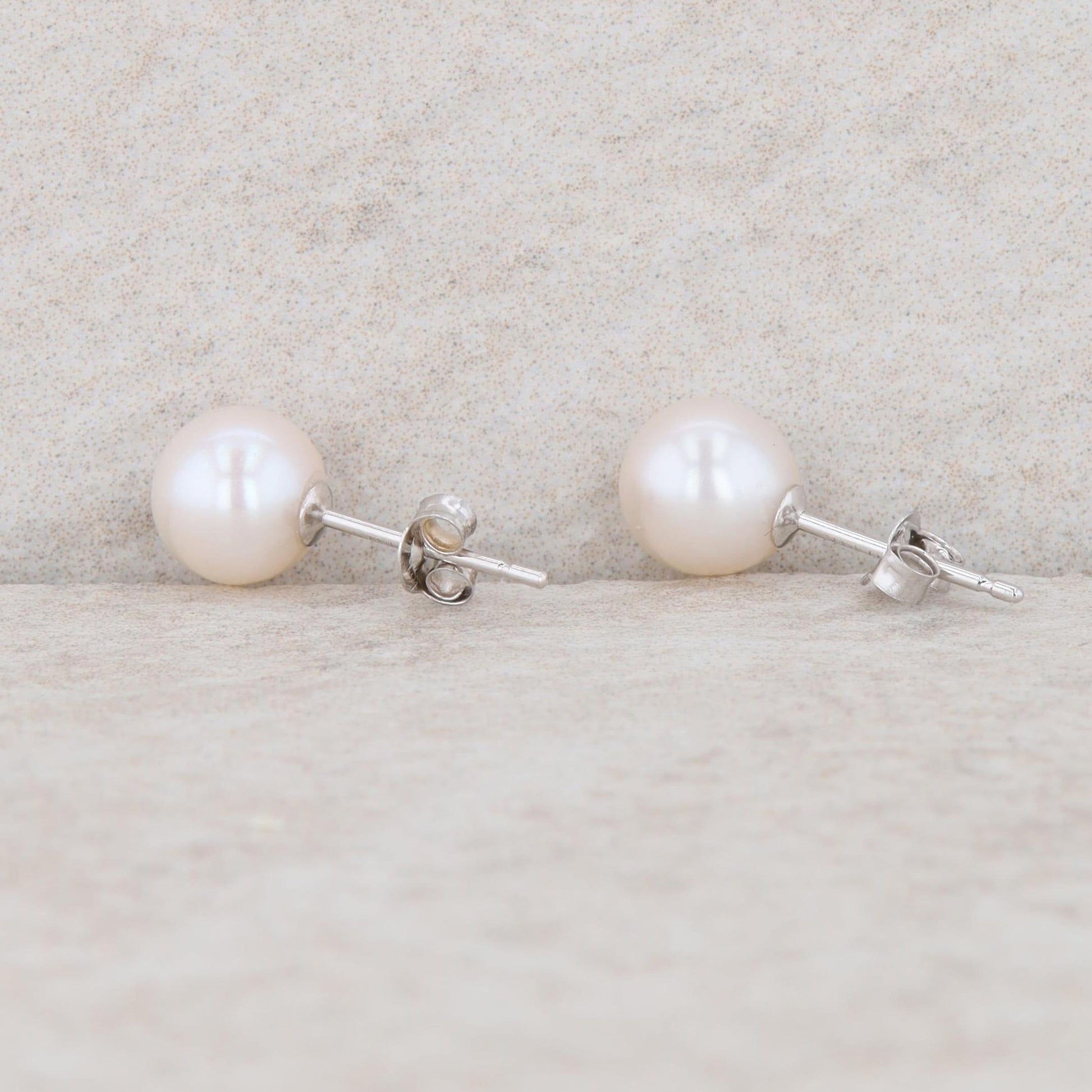 14k White Gold 6-6.5mm Freshwater Cultured Pearl Stud Earrings