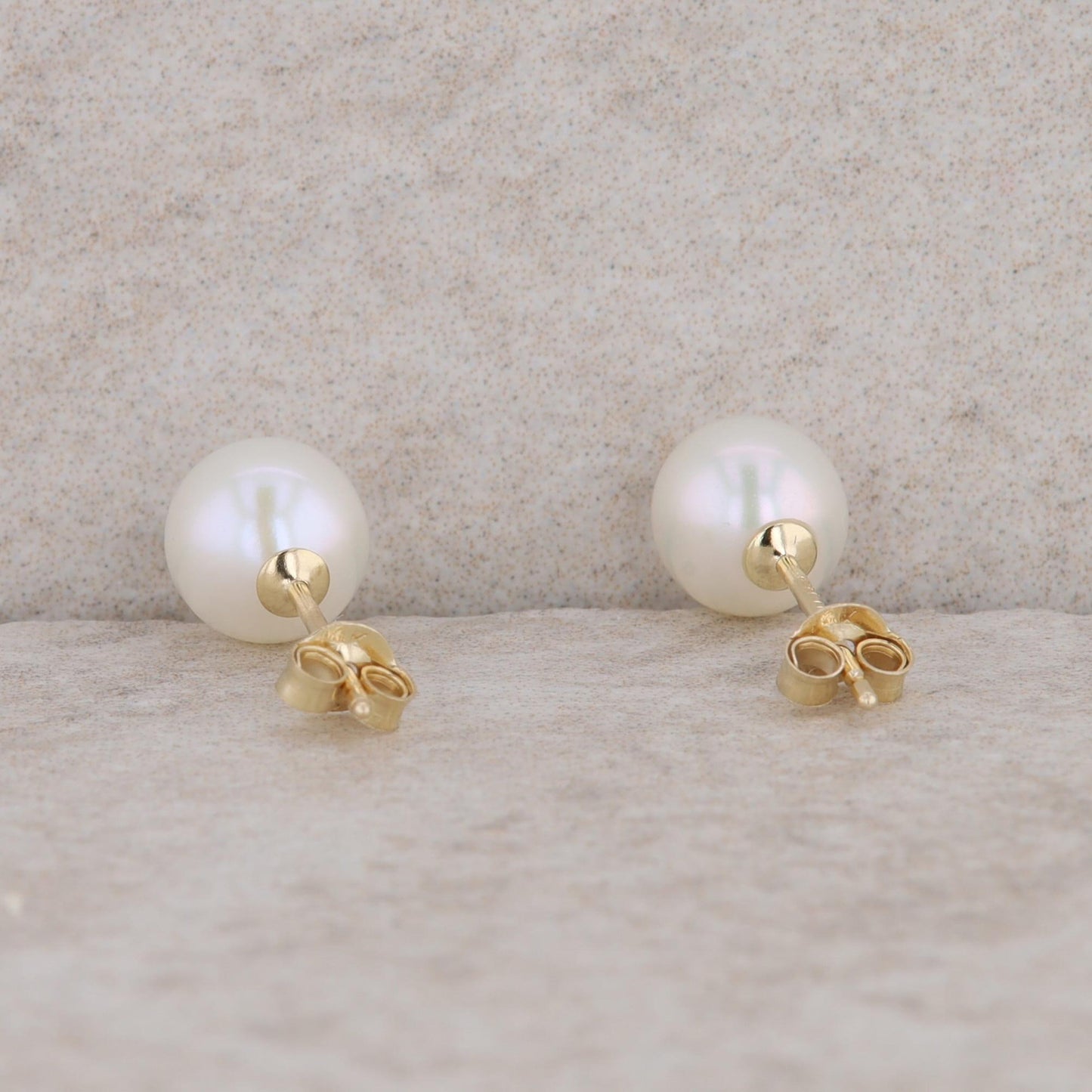 14k Yellow Gold 6-6.5mm Freshwater Cultured Pearl Stud Earrings