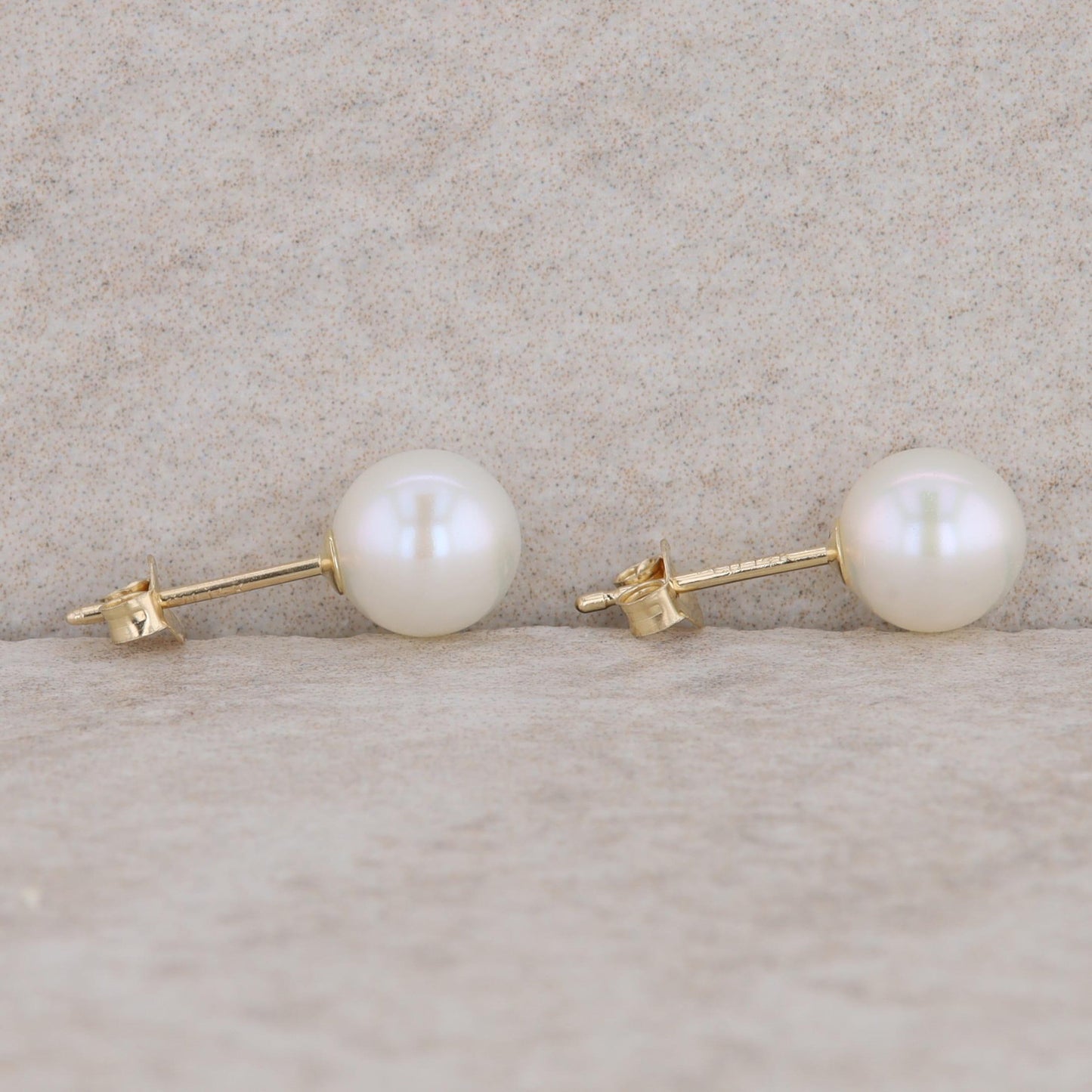 14k Yellow Gold 6-6.5mm Freshwater Cultured Pearl Stud Earrings