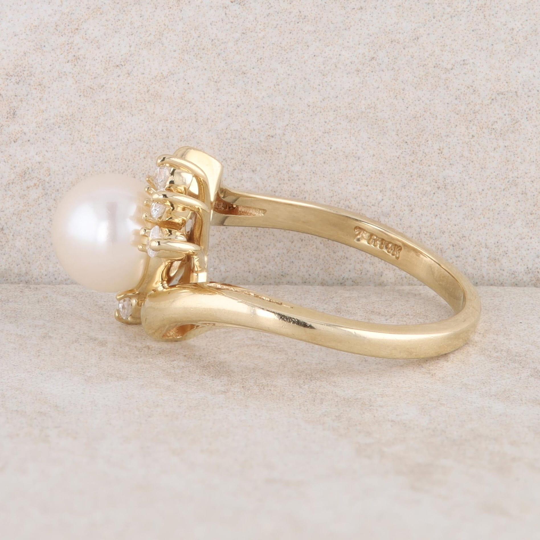 14k Yellow Gold Freshwater Cultured Pearl and Diamond Ring