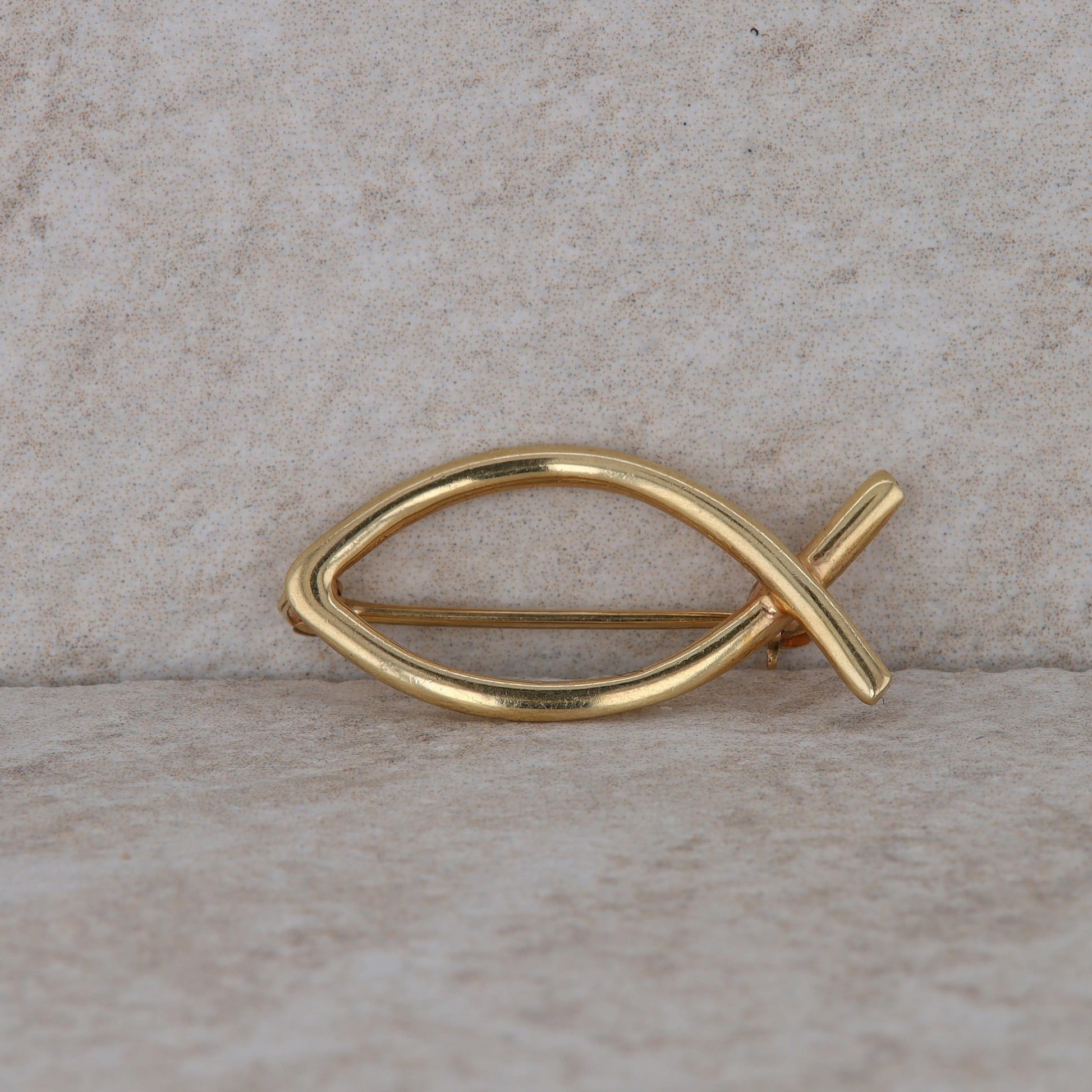 14k Yellow Gold Fish Symbol Pin 2.30g