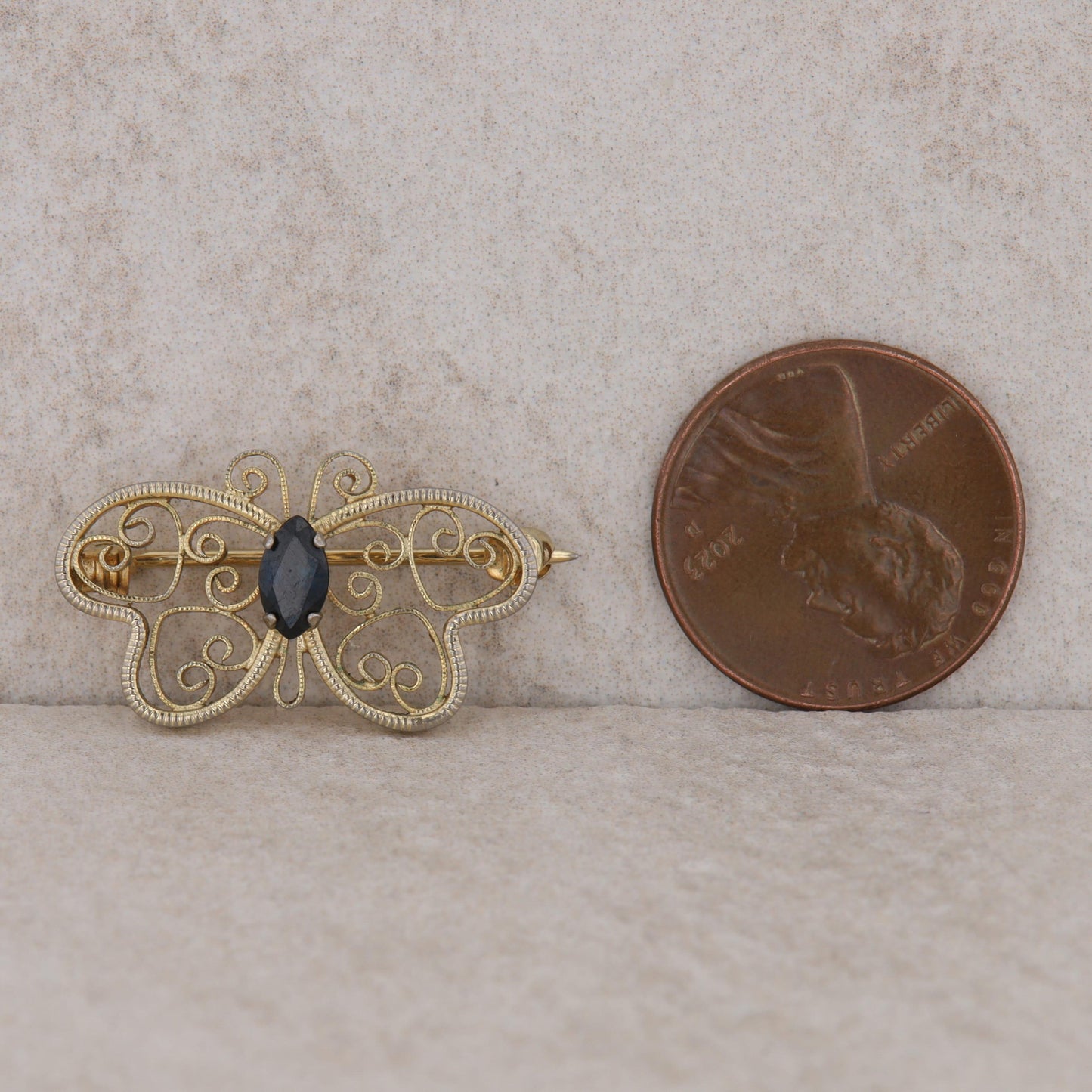 14k G/F Yellow Butterfly and Sapphire Pin