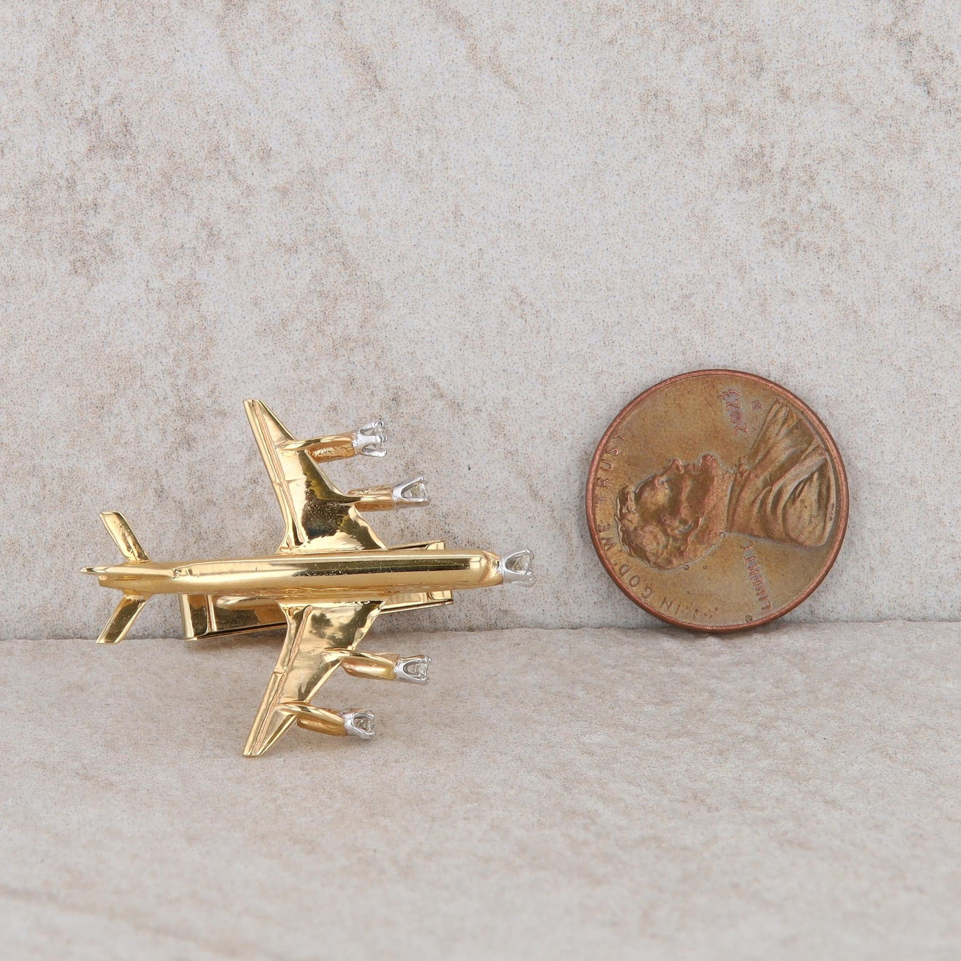 14k Yellow Gold Diamond Airplane Cufflinks