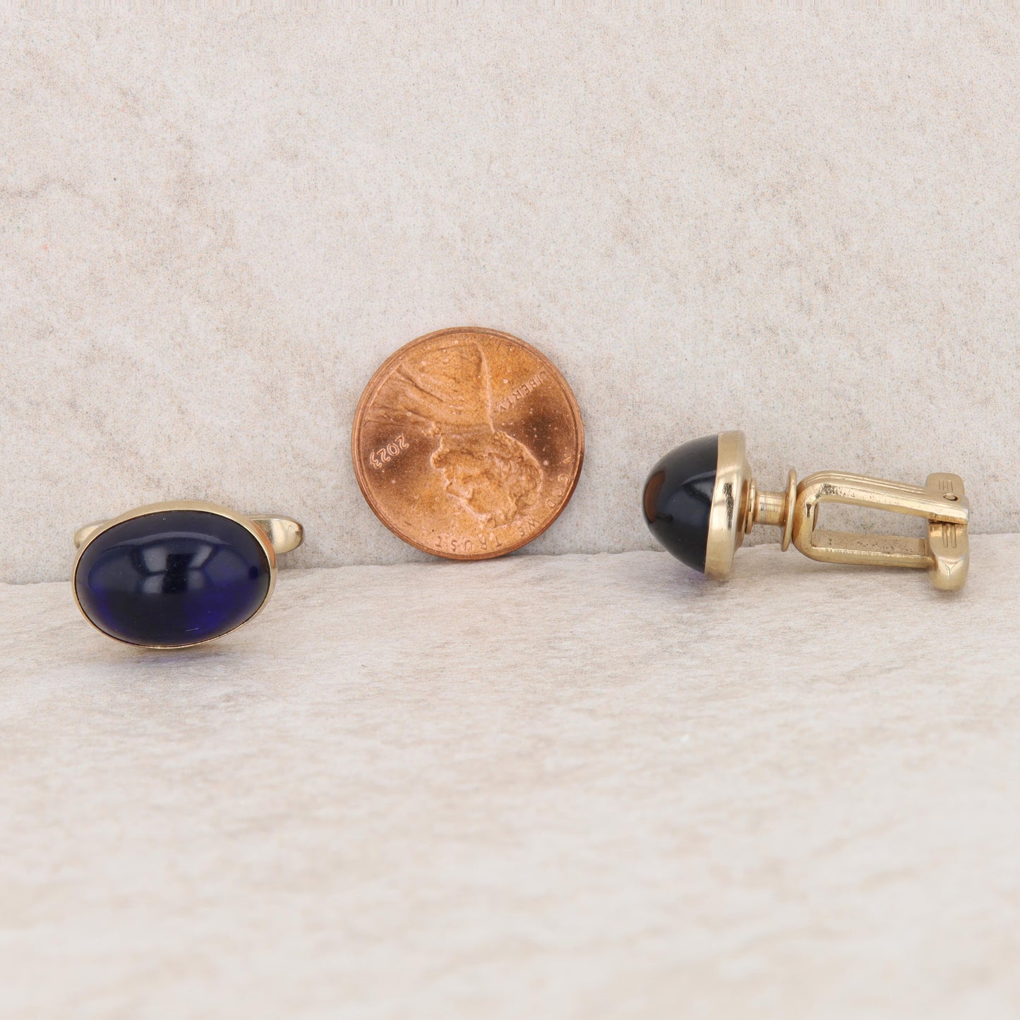 Gold Tone Oval Blue Cabochon Men's Cufflinks, Hickok USA