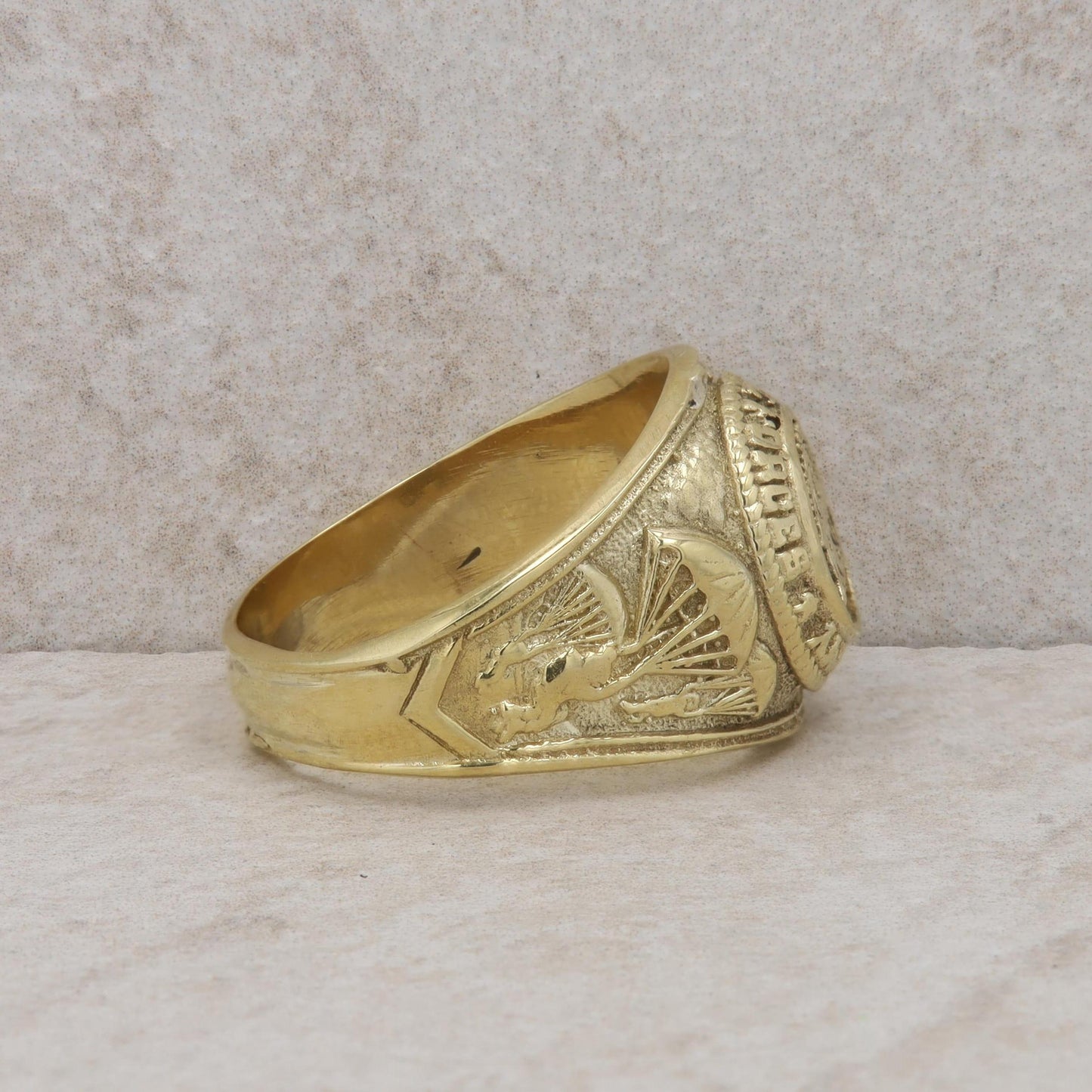 10k Yellow Gold U.S. Army Special Forces Men's Signet Class Style Ring 14.43g