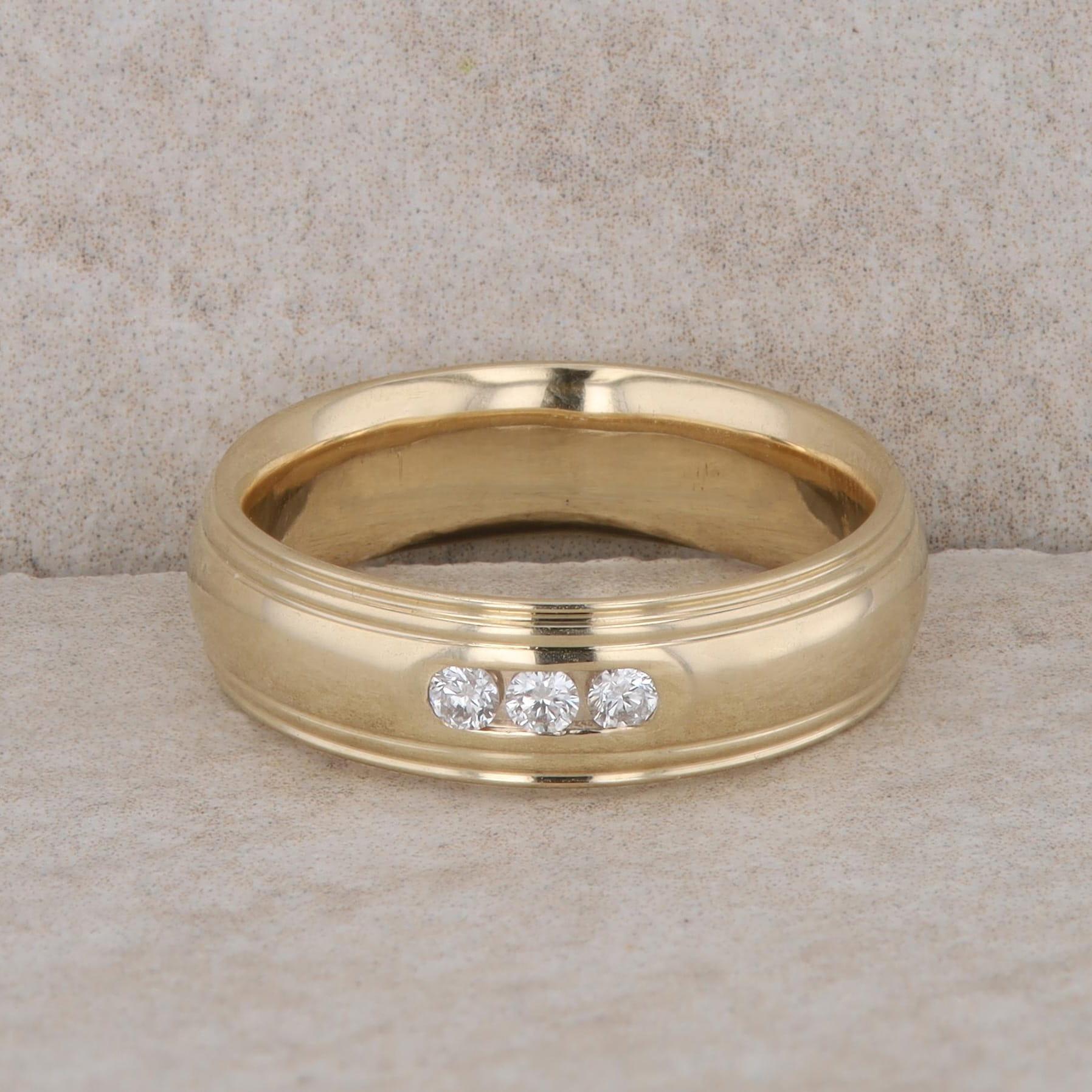 14k Yellow Gold Men's 3 Diamond Beveled Edge Band