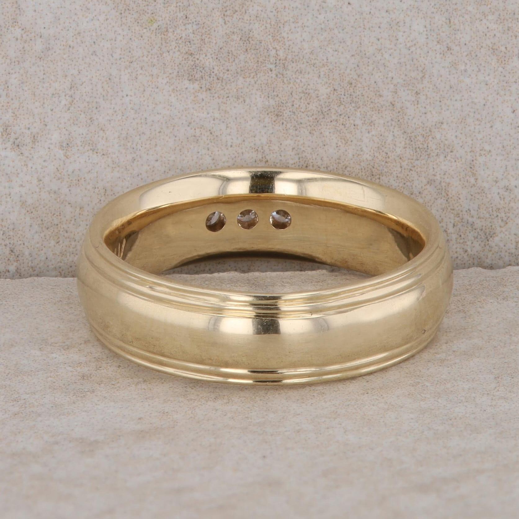 14k Yellow Gold Men's 3 Diamond Beveled Edge Band