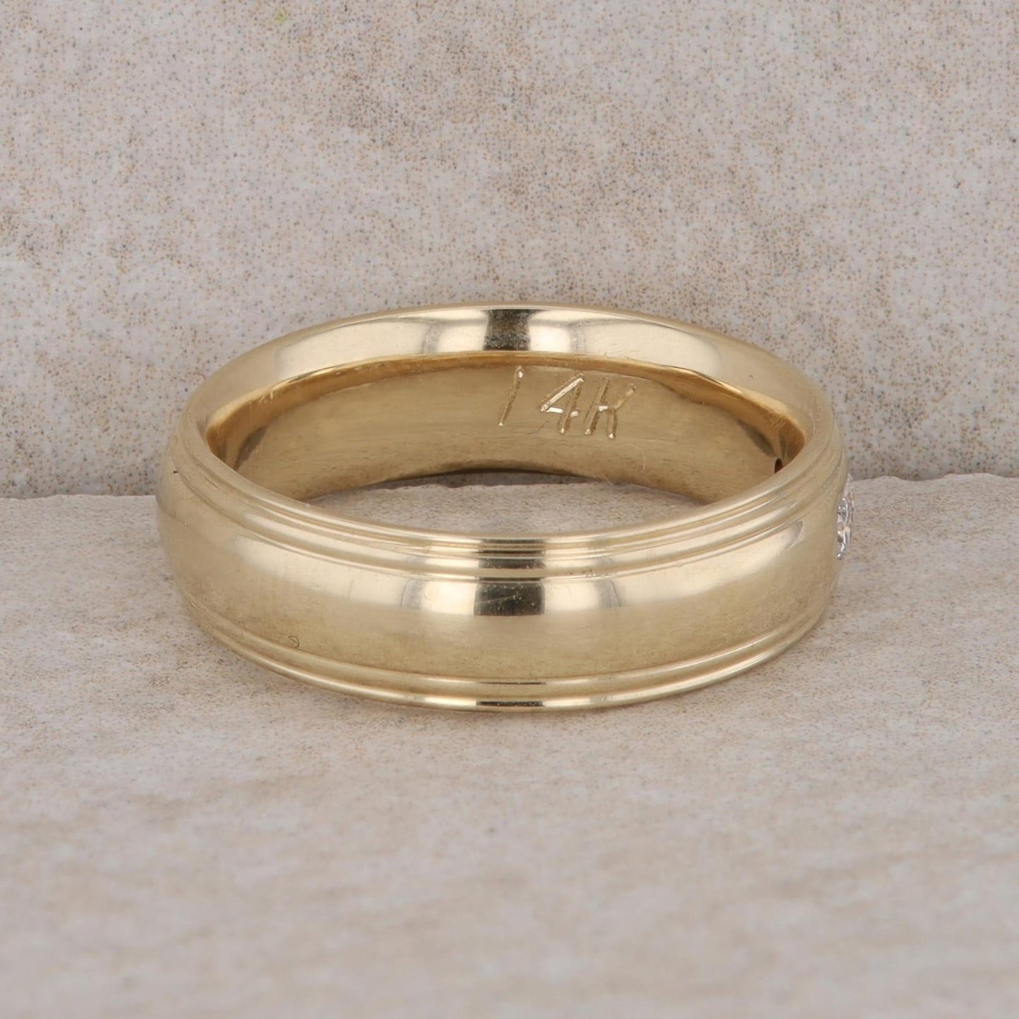 14k Yellow Gold Men's 3 Diamond Beveled Edge Band