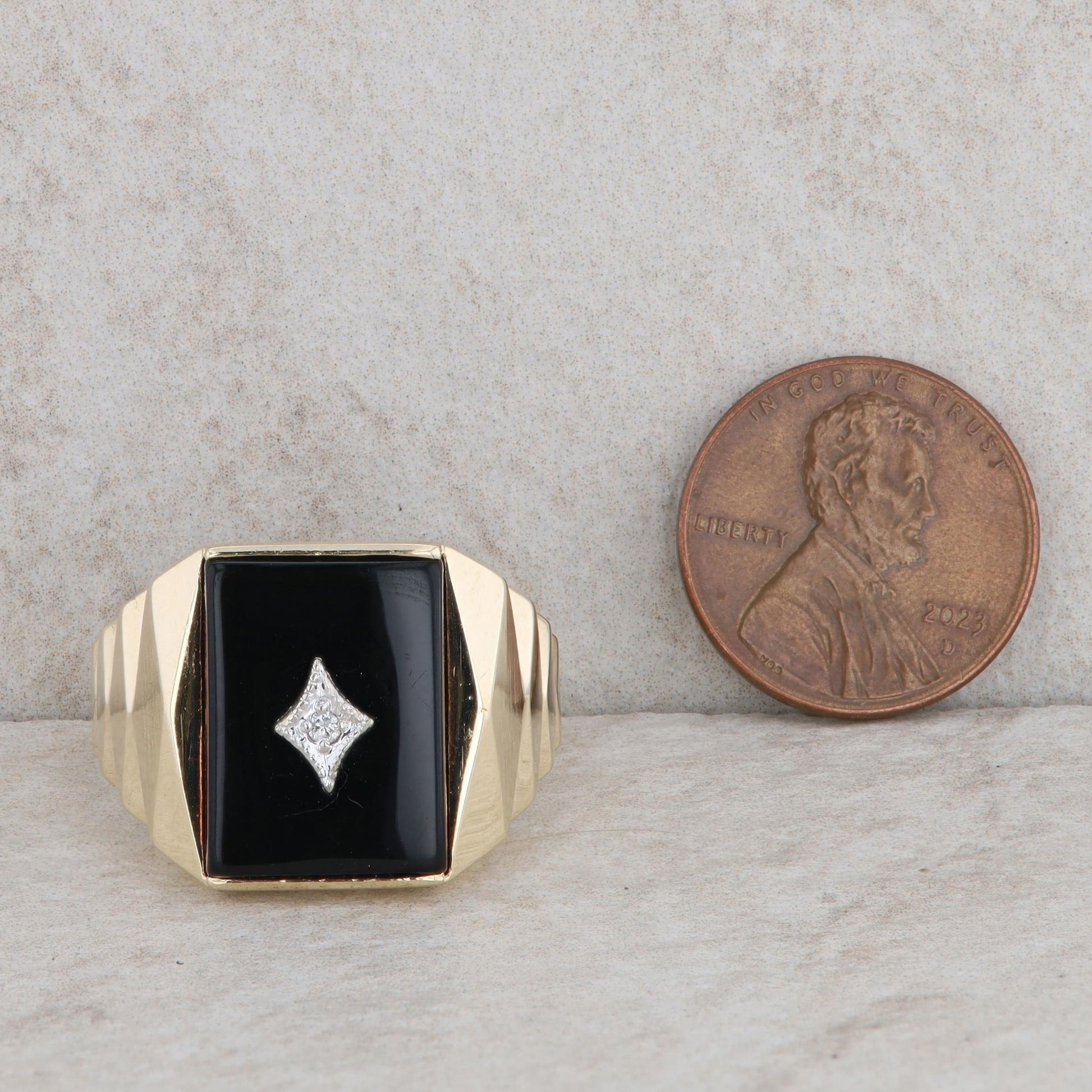 10k Yellow Gold Men's Onyx and Diamond Ring