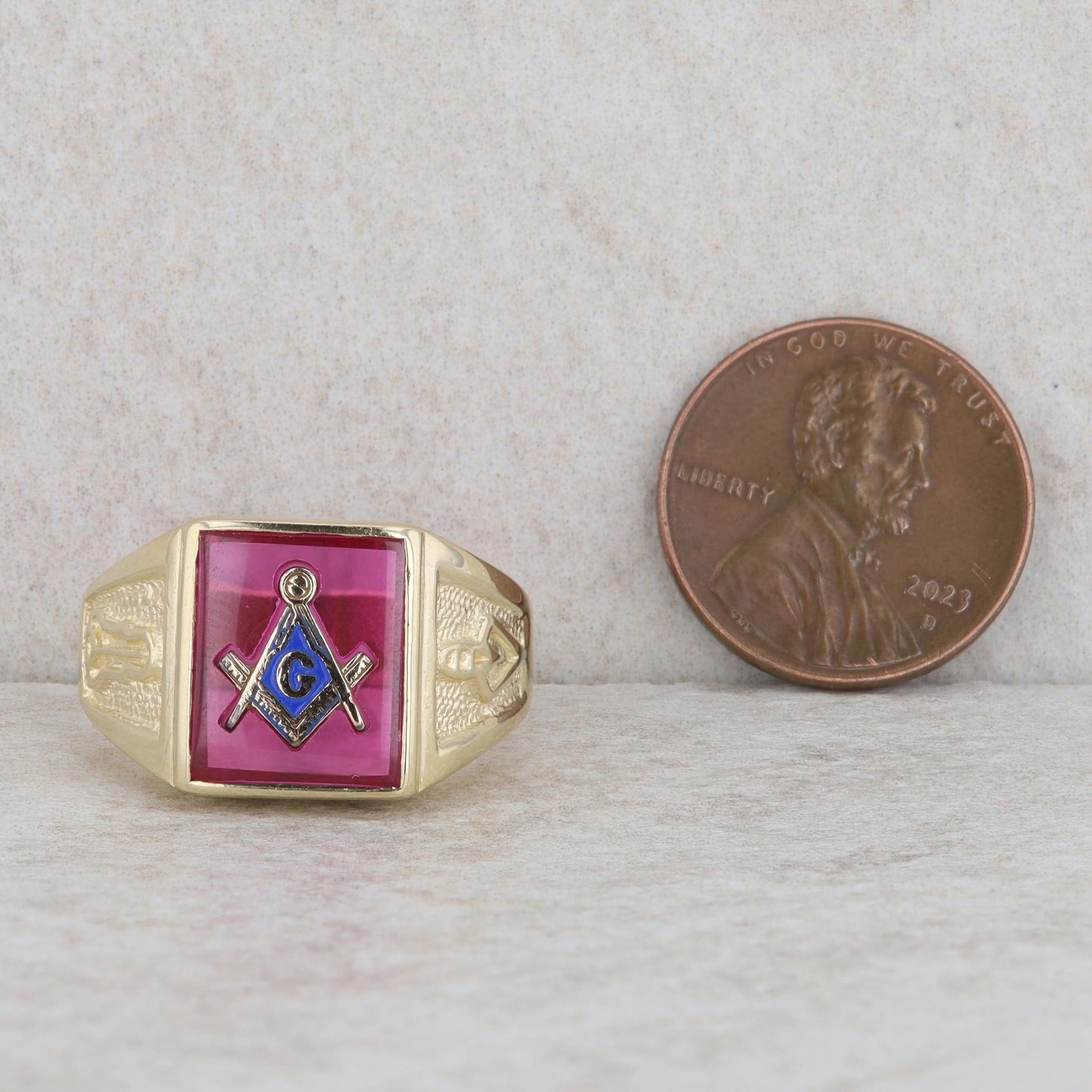 10k Yellow Gold Men's Synthetic Ruby Masonic 3rd Degree Plumb and Trowel Ring