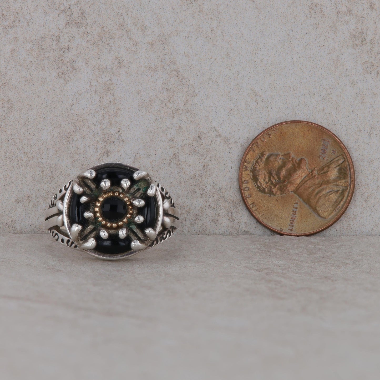 14k Yellow Gold and Sterling Silver Onyx Cabochon and Faceted Five Stone Ring