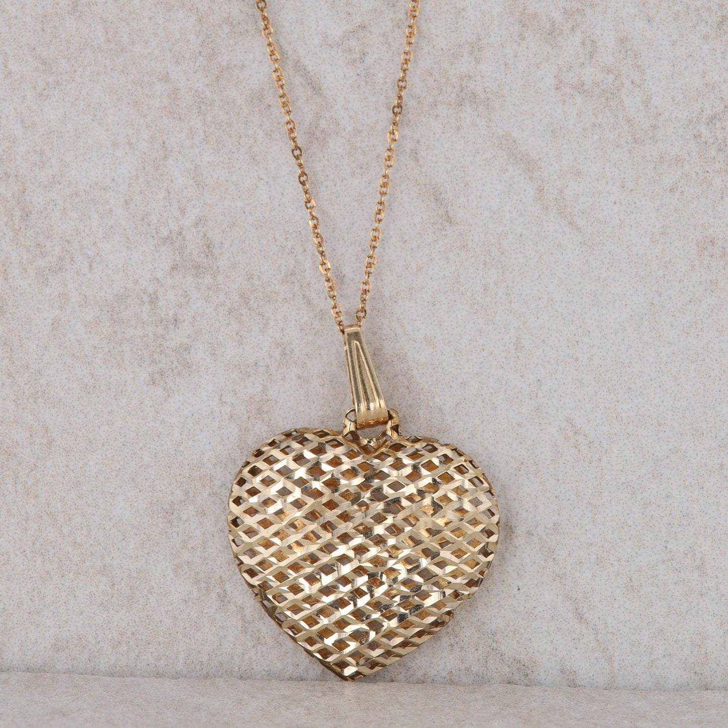 14k Yellow Gold Hollow Textured Heart Necklace 1.9g