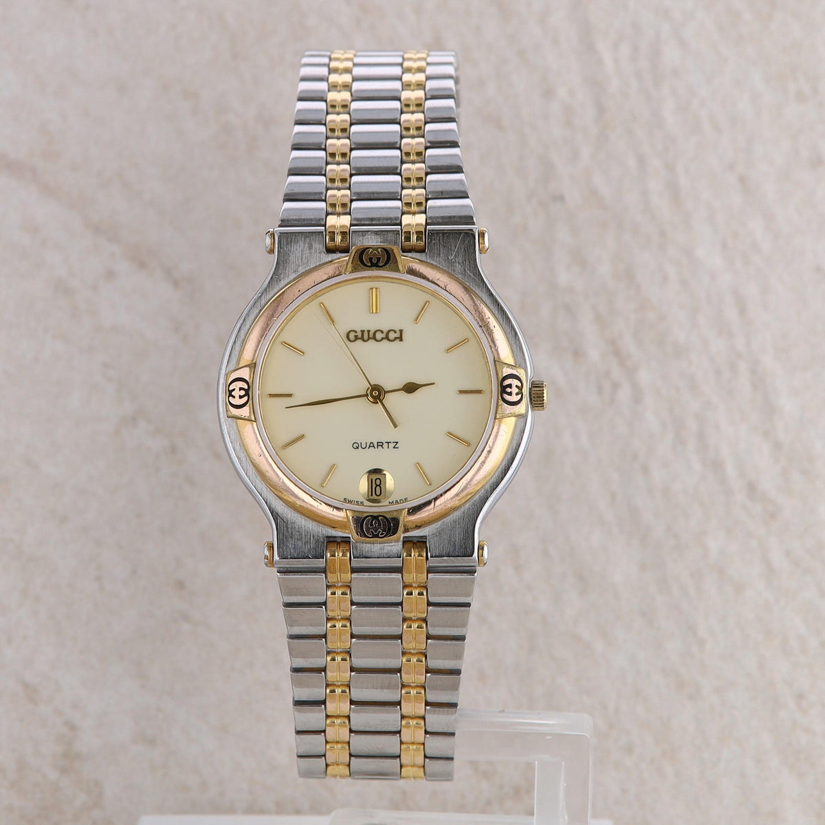 Gucci Two-Tone Stainless Steel GG Logo Watch 9040L SOLD⌚️ Gucci 9040L Two-tone •Ladies •Quartz movement  main image 2