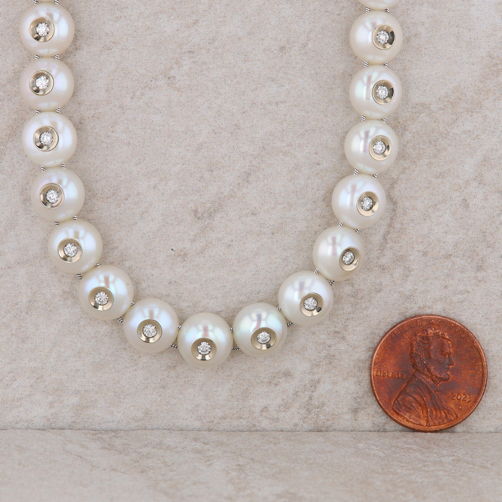 14k Galatea Diamond In A Pearl Necklace 16"