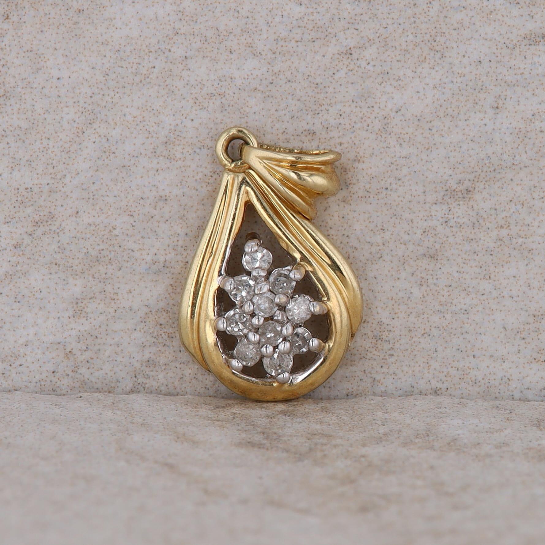 14k Yellow Gold Teardrop Cluster Pendant