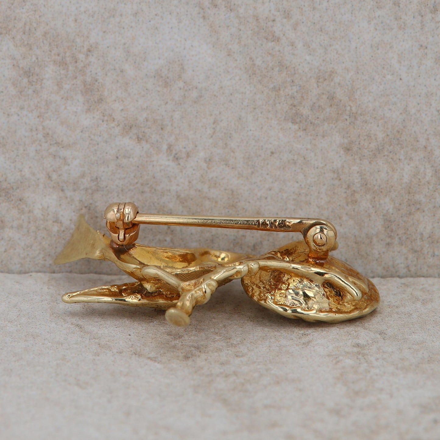 14k Yellow Gold Bird and Nest Brooch
